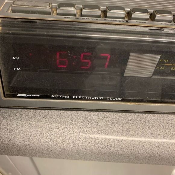 Kmart Model No. 30-41 Clock Radio *Only Clock Works-Read* - Picture 2 of 12